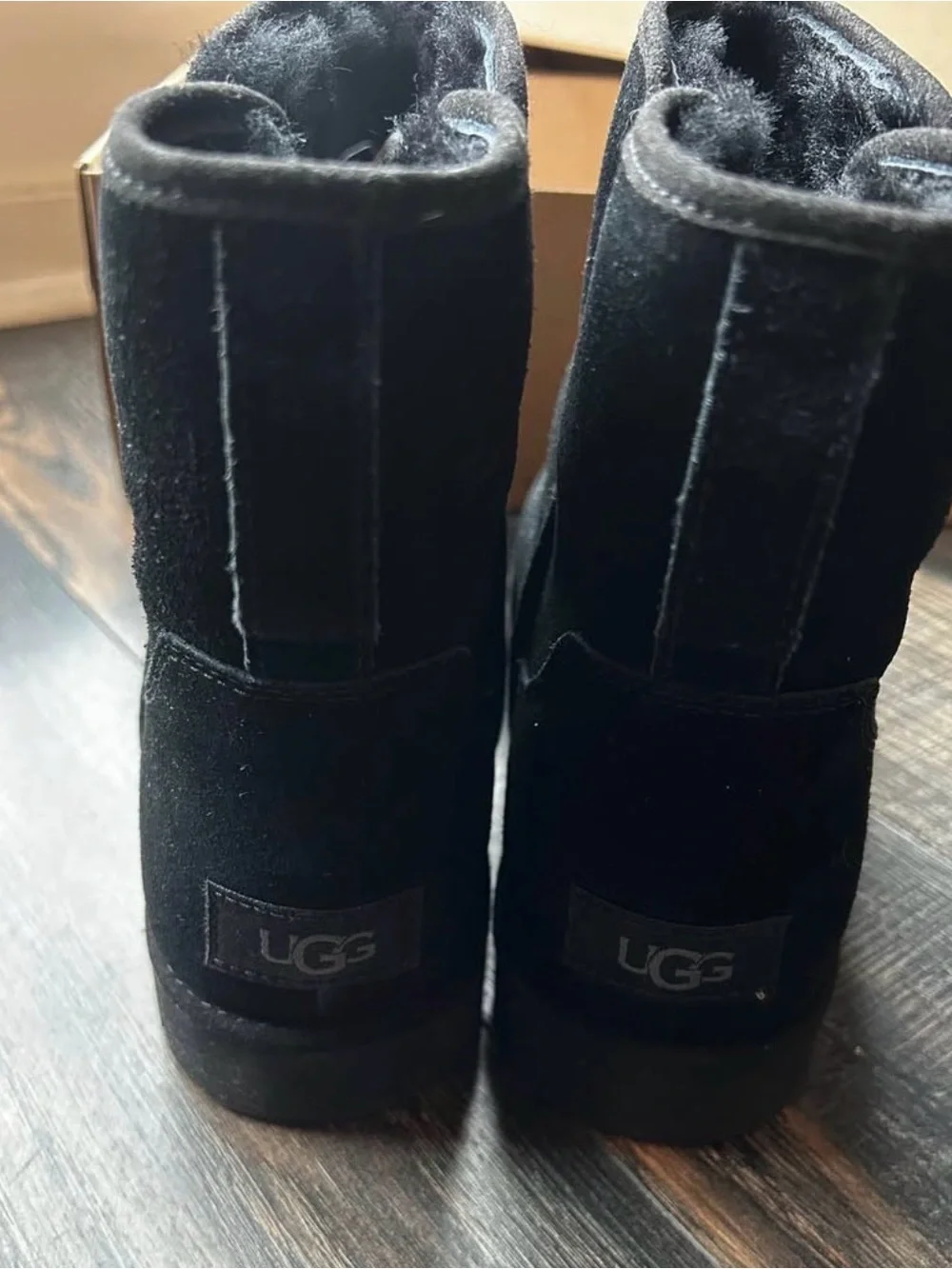 NIB UGG Cory II Genuine Suede Women's Boots Size 10